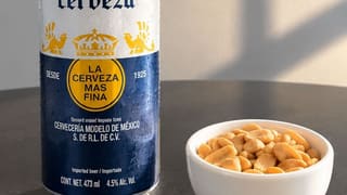 Lata de Corona con maní